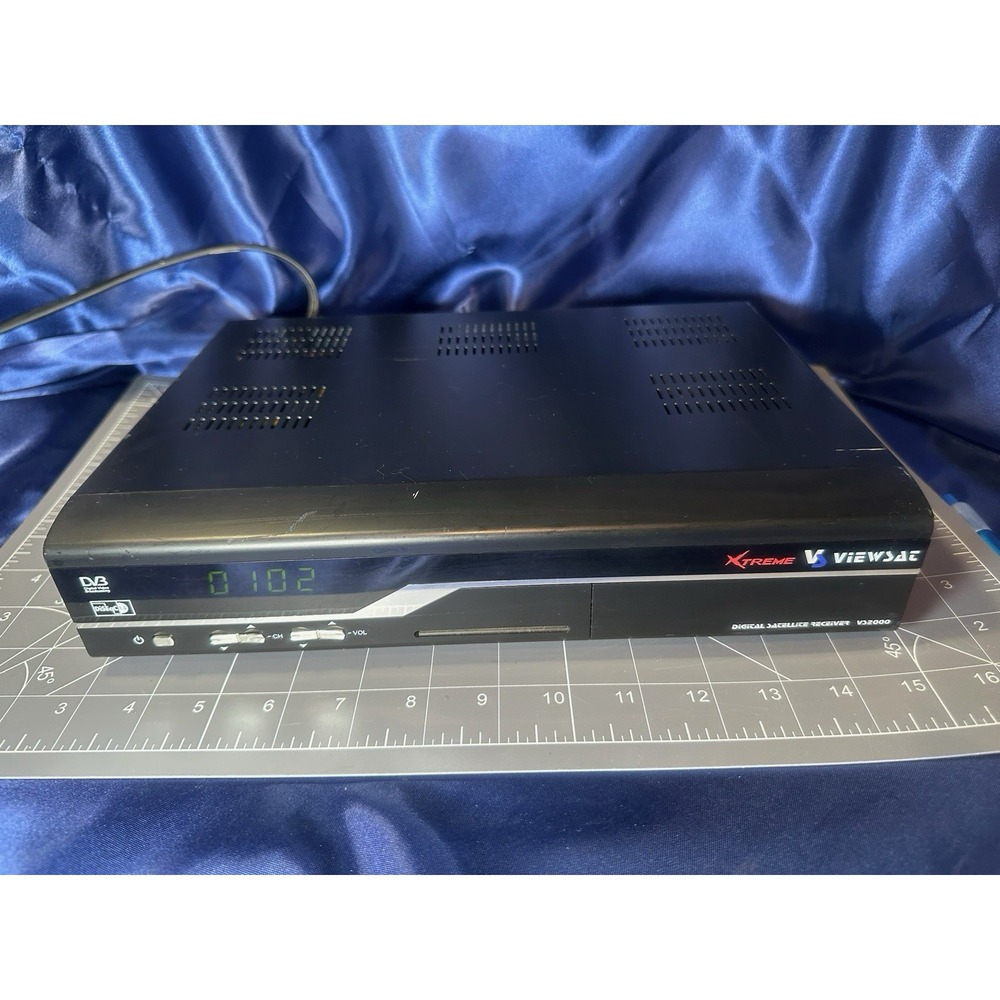 Viewsat Xtreme VS2000 FTA Digital Satellite Receiver Tested Power On w/ Cord